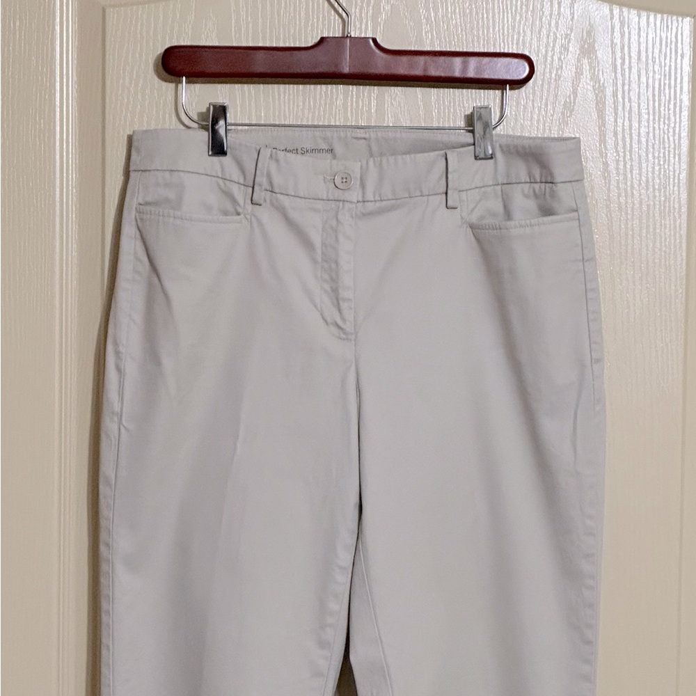Talbots perfect skimmers size 8 EUC Beige
